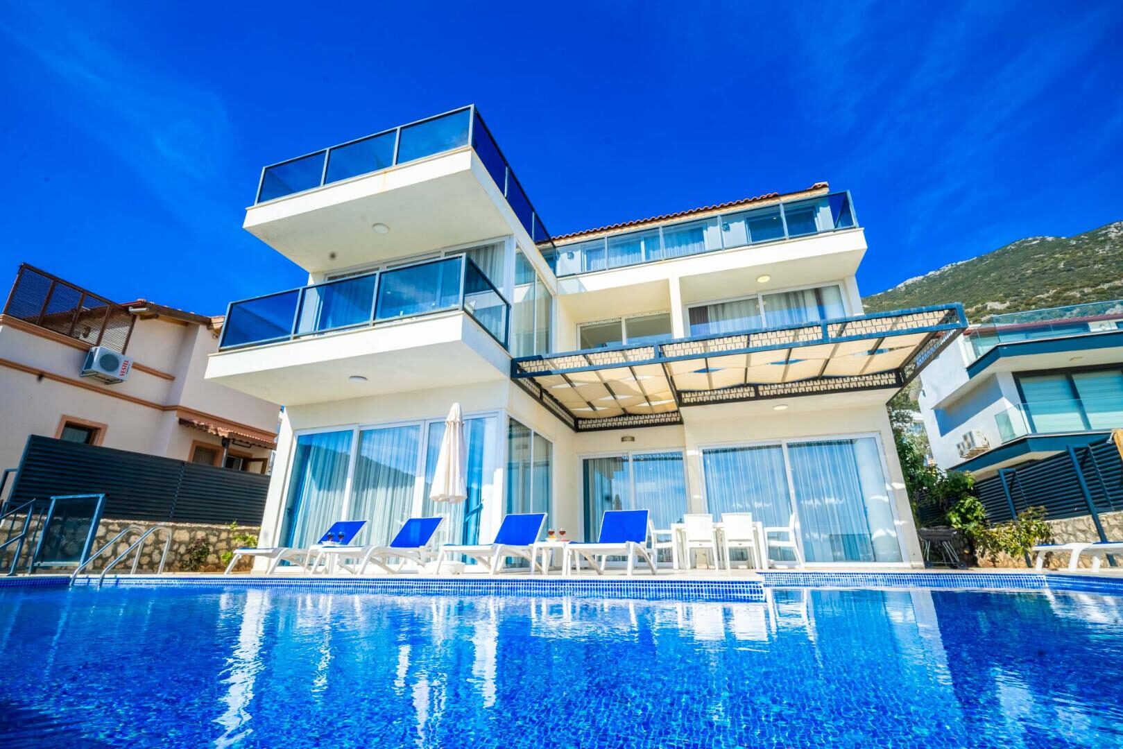 Villa Platos — 3