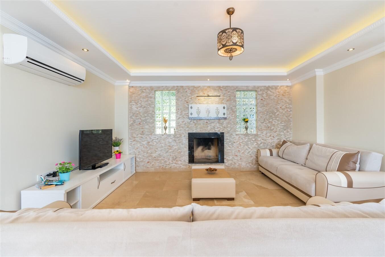 Villa Kral — 180