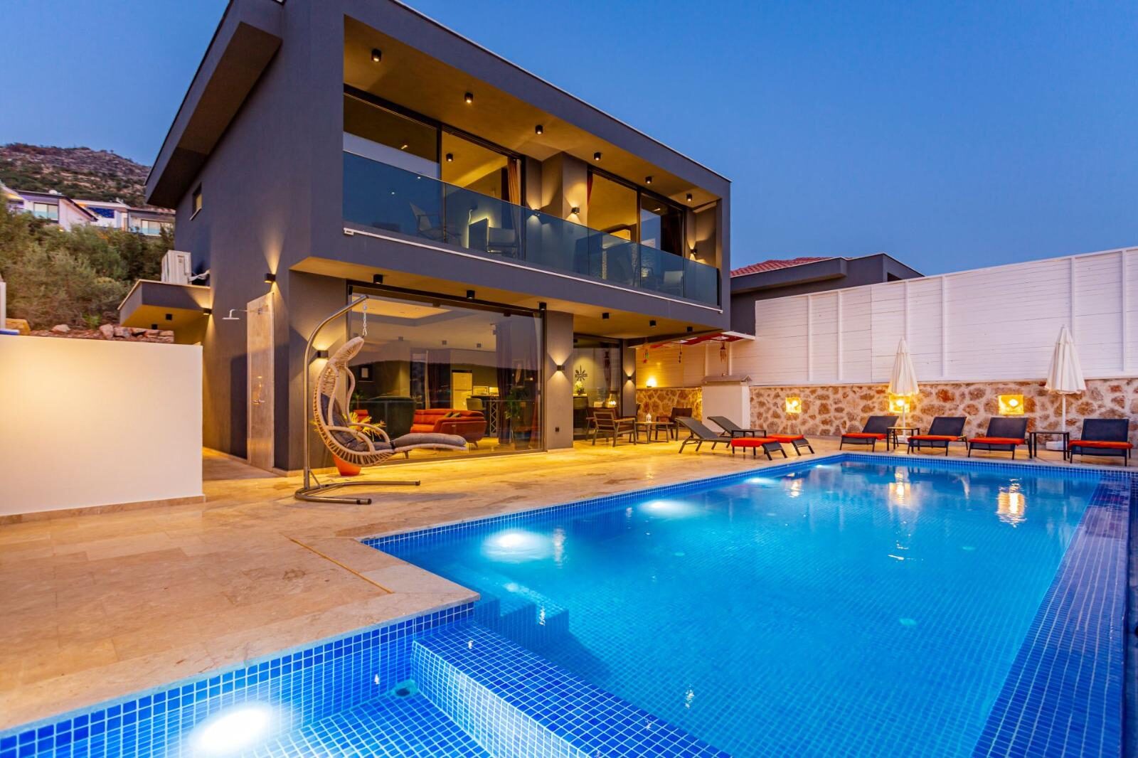 Villa Likya Black — 3