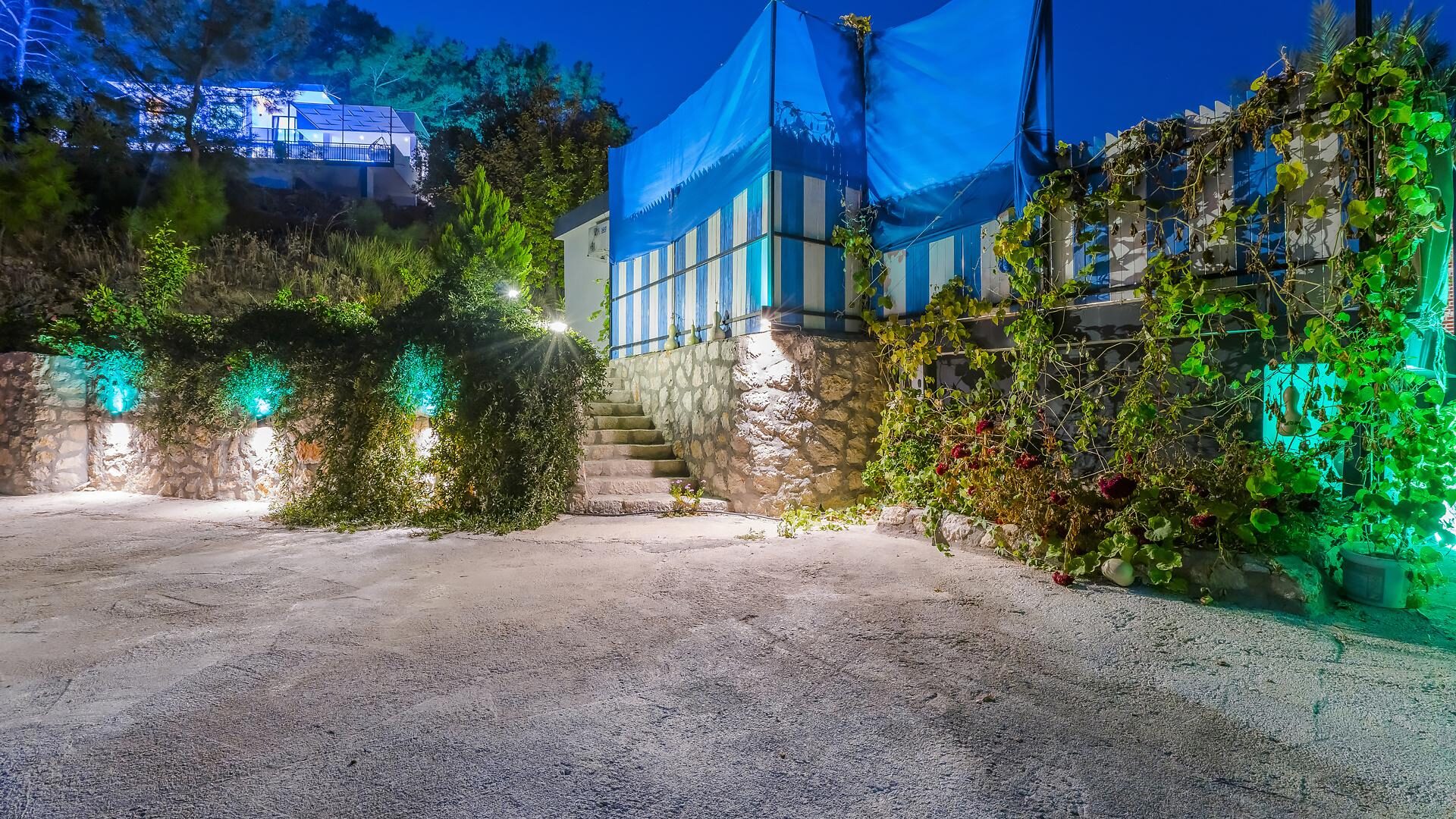 Villa Bozo 1 — 13