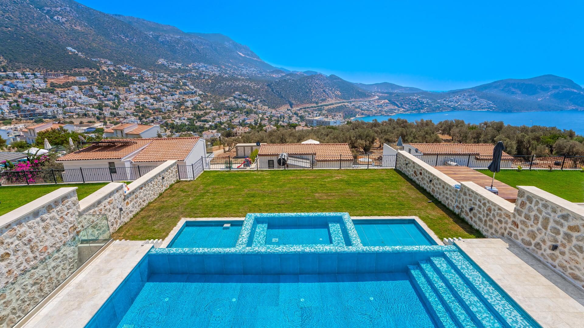 Villa Lion — 43