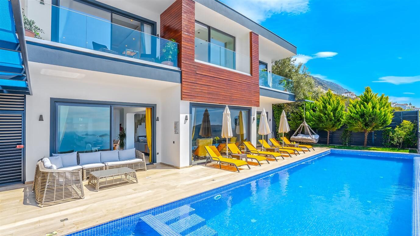 Villa Royal — 7