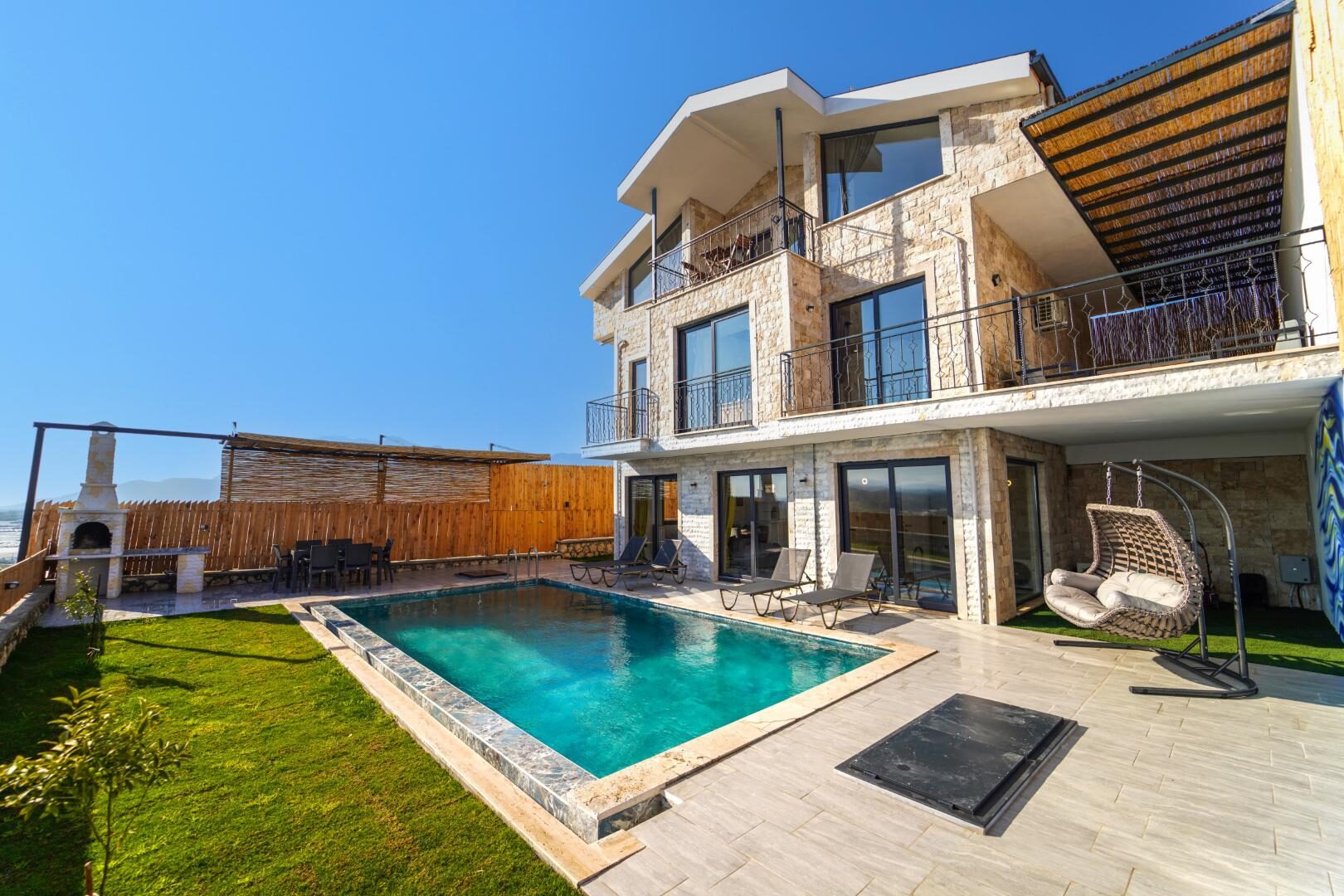 Villa Legendary 2 — 8