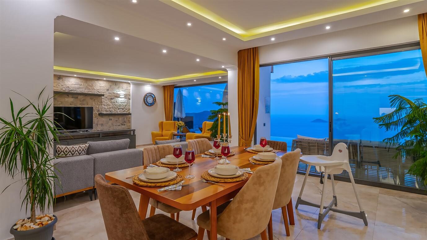 Villa Royal — 41