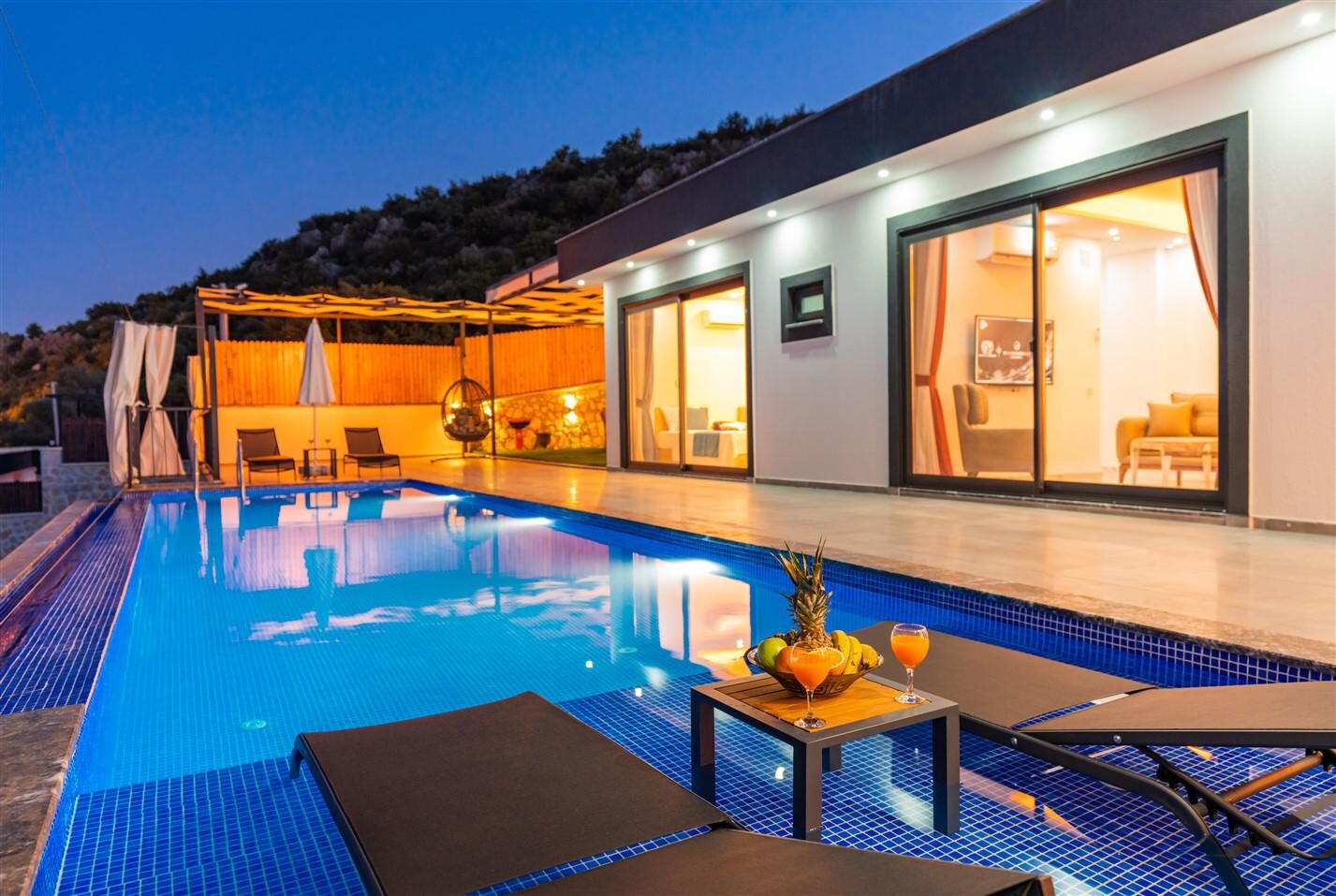 Villa Mister — 1