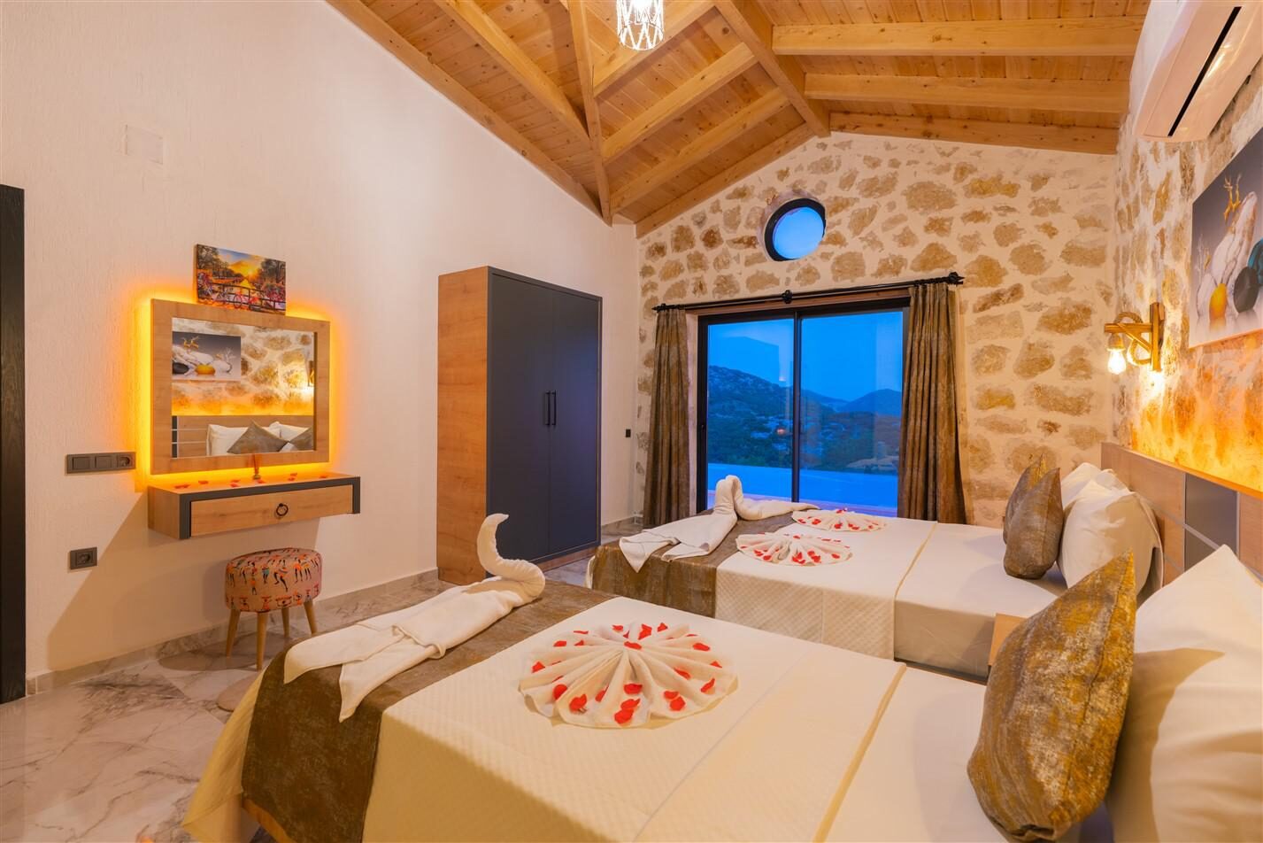 Villa Estrella — 63