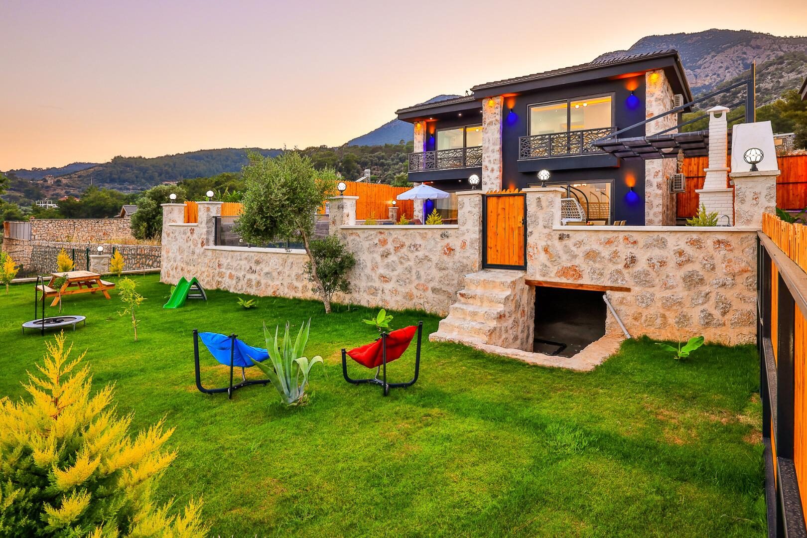 Villa Sandak 4 — 24