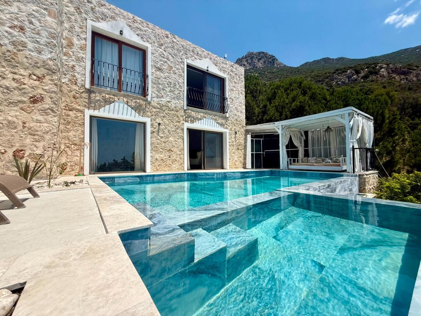 Villa Aslan Akbel — 1