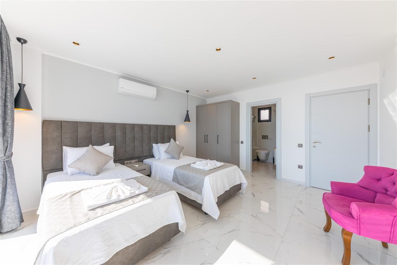 Villa Royal Falcon — 23
