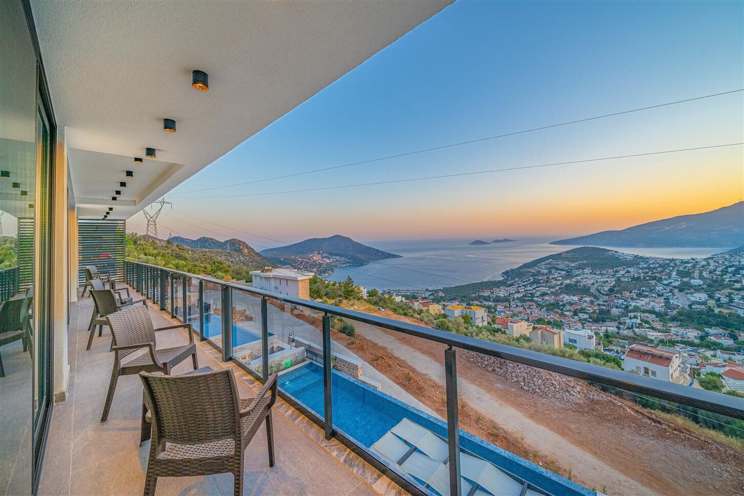 Villa Grey Falcon — 36