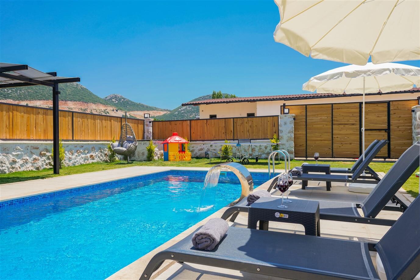 Villa Aslan Bezirgan — 17