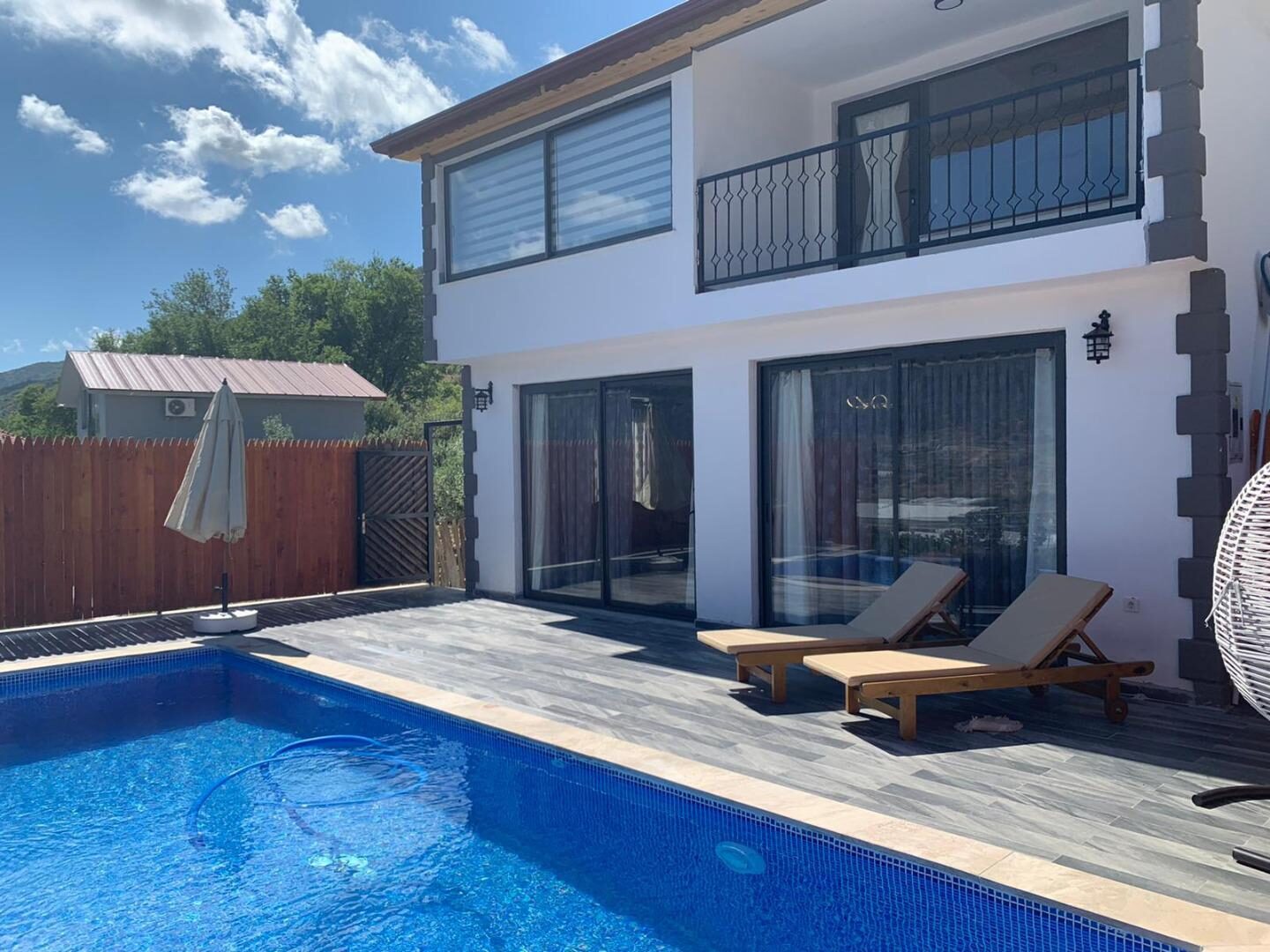 Villa Emir Sarıbelen — 1