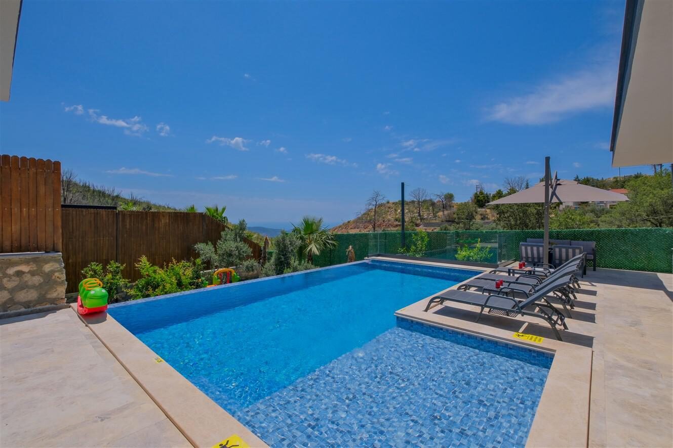 Villa Mira Trio 2 — 8