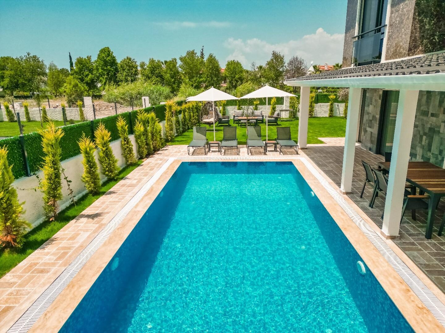Villa Galaksi Mars 2 — 5