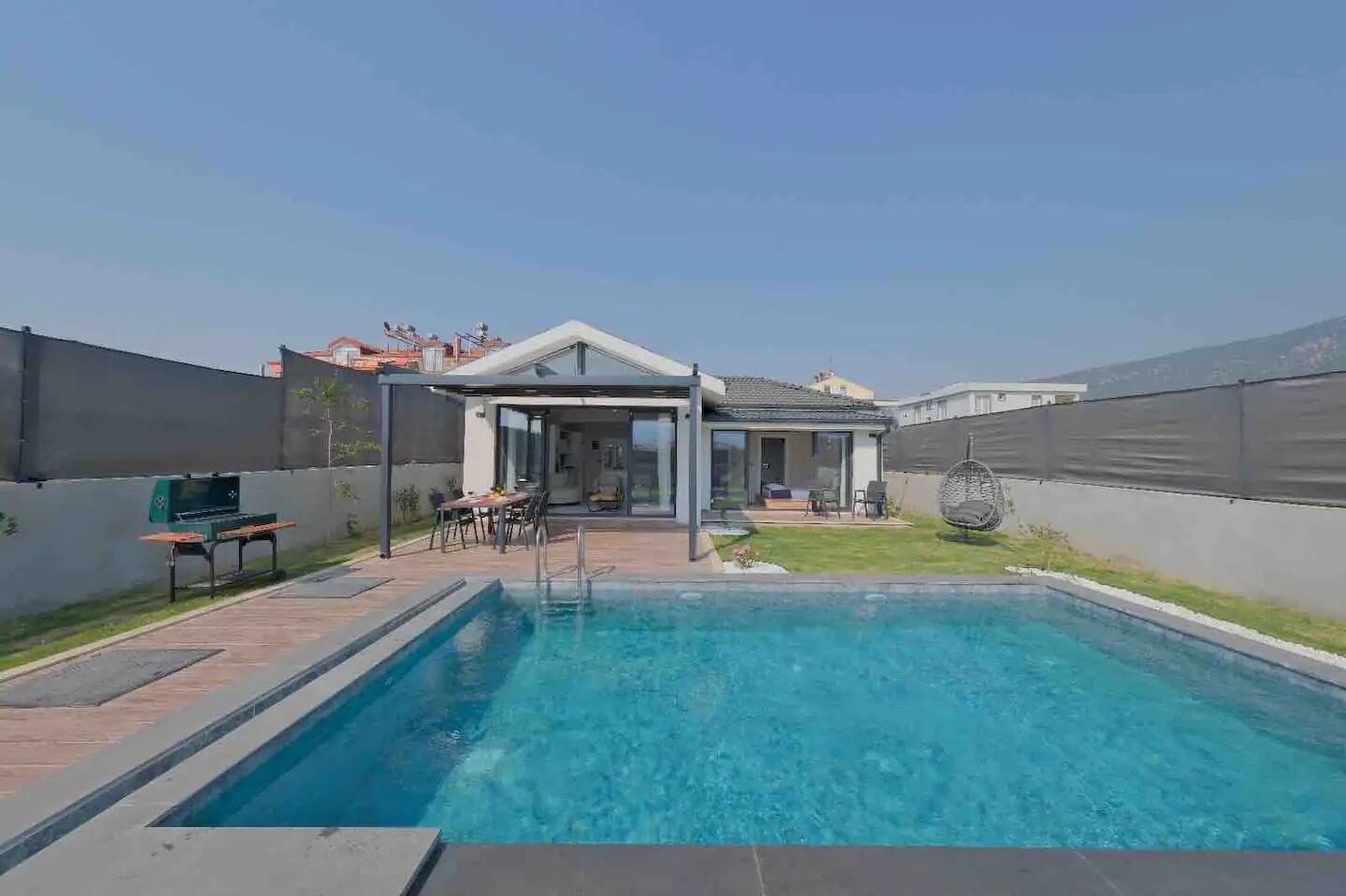 Villa Arel House — 8
