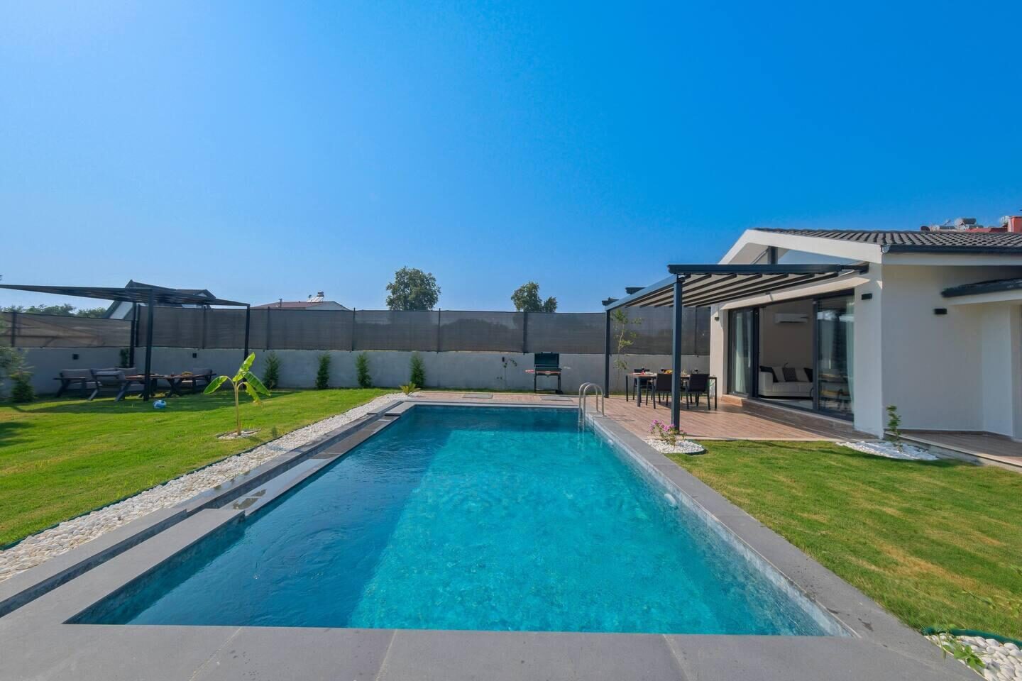 Villa Arel House — 11
