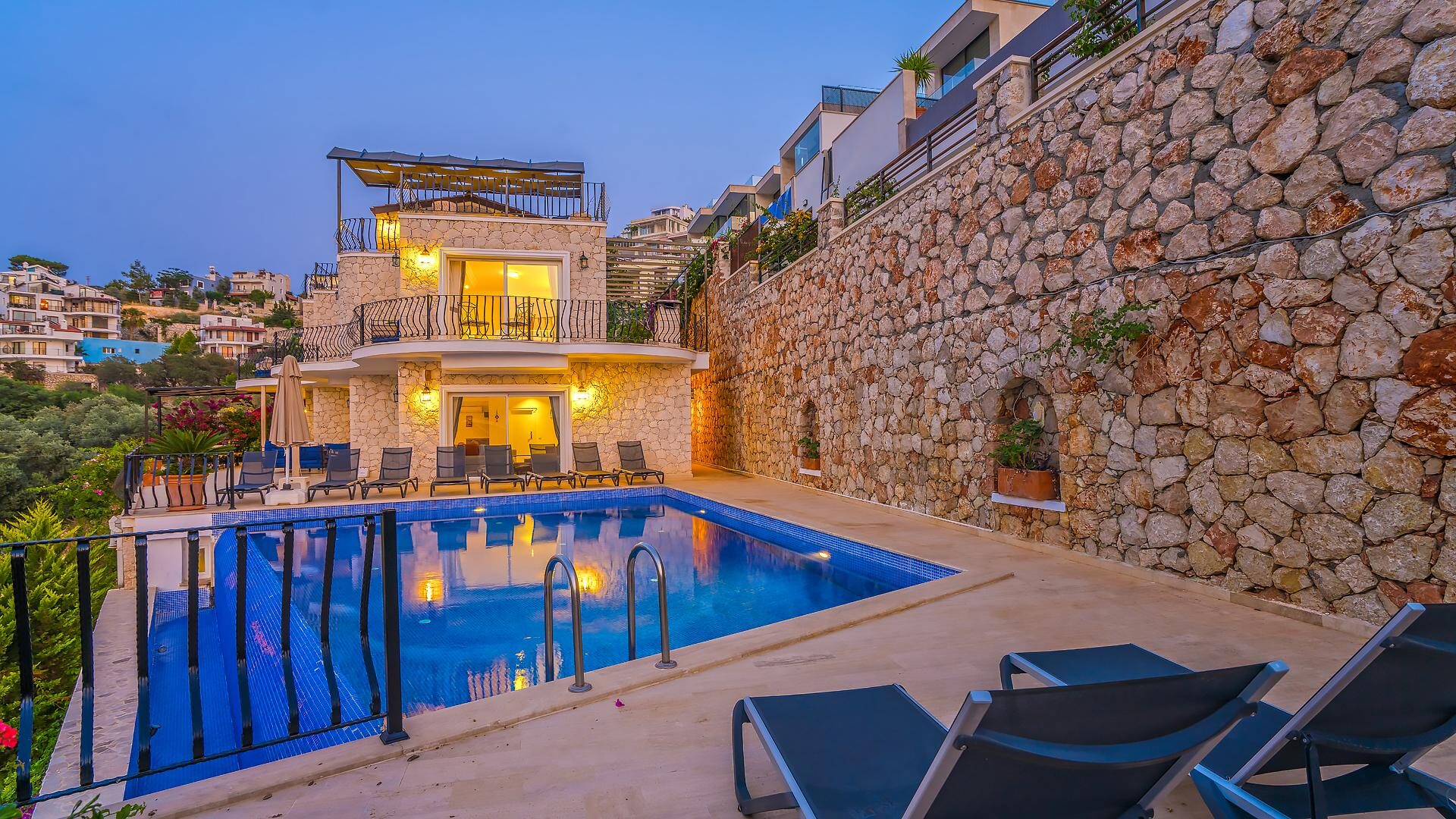 Villa Mavna — 1