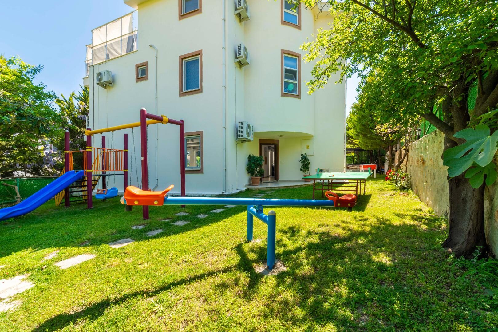 Villa Disney 3 — 27