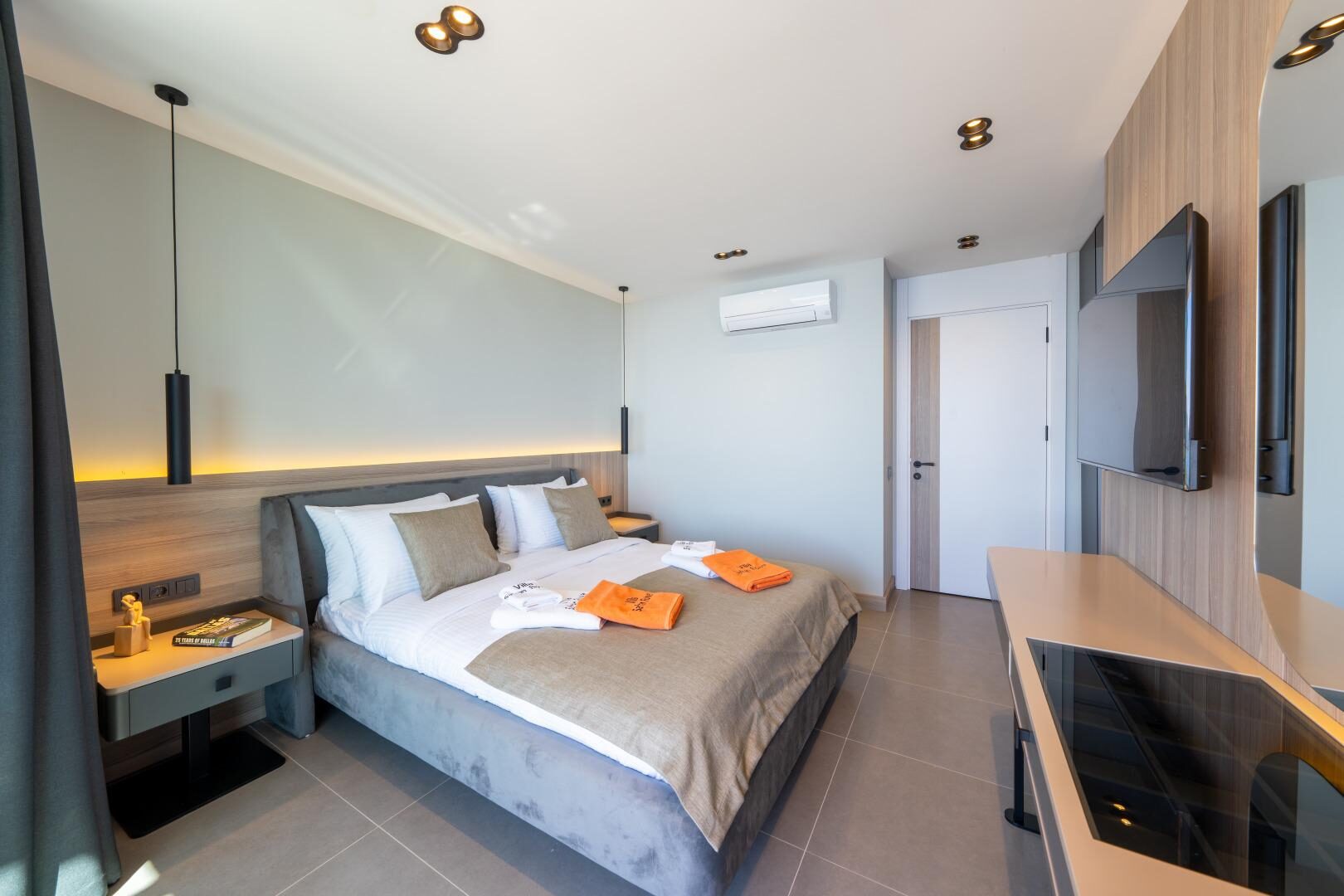 Villa Safran Flower — 44