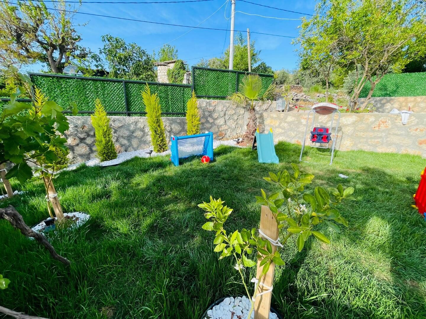 Villa Xanadu — 106