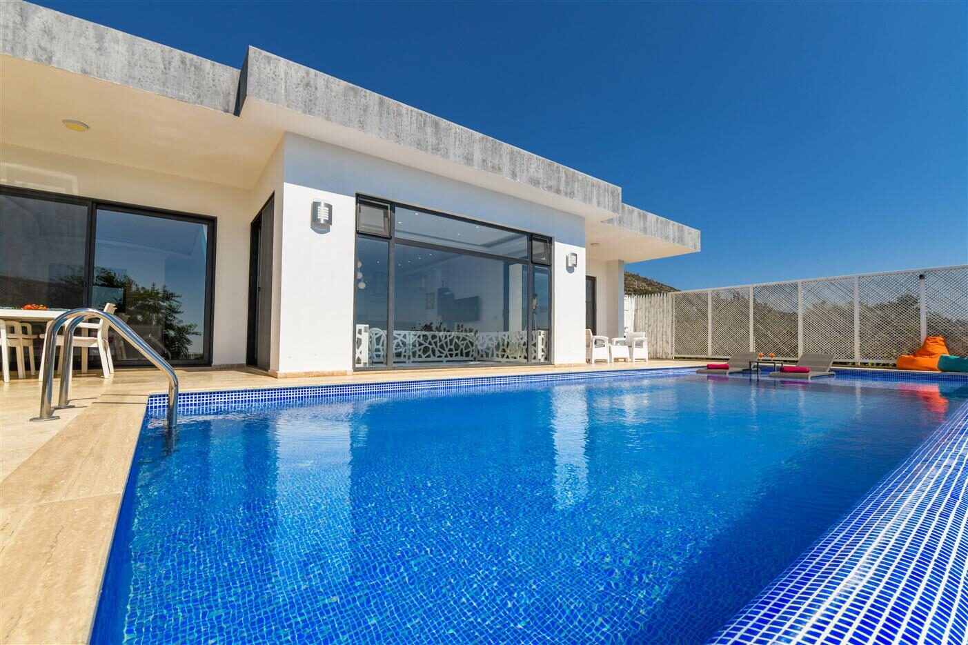 Villa Nur — 9