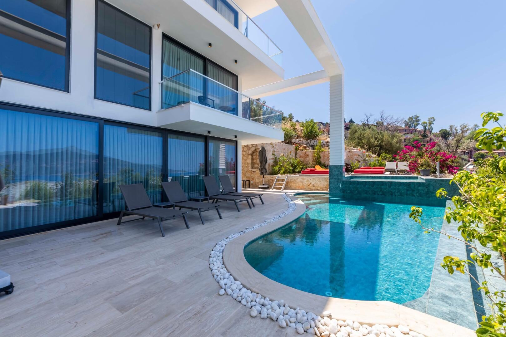 Villa Lumineux — 13