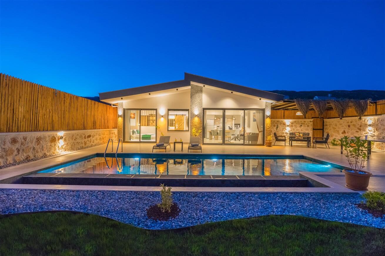 Villa Apollon — 1
