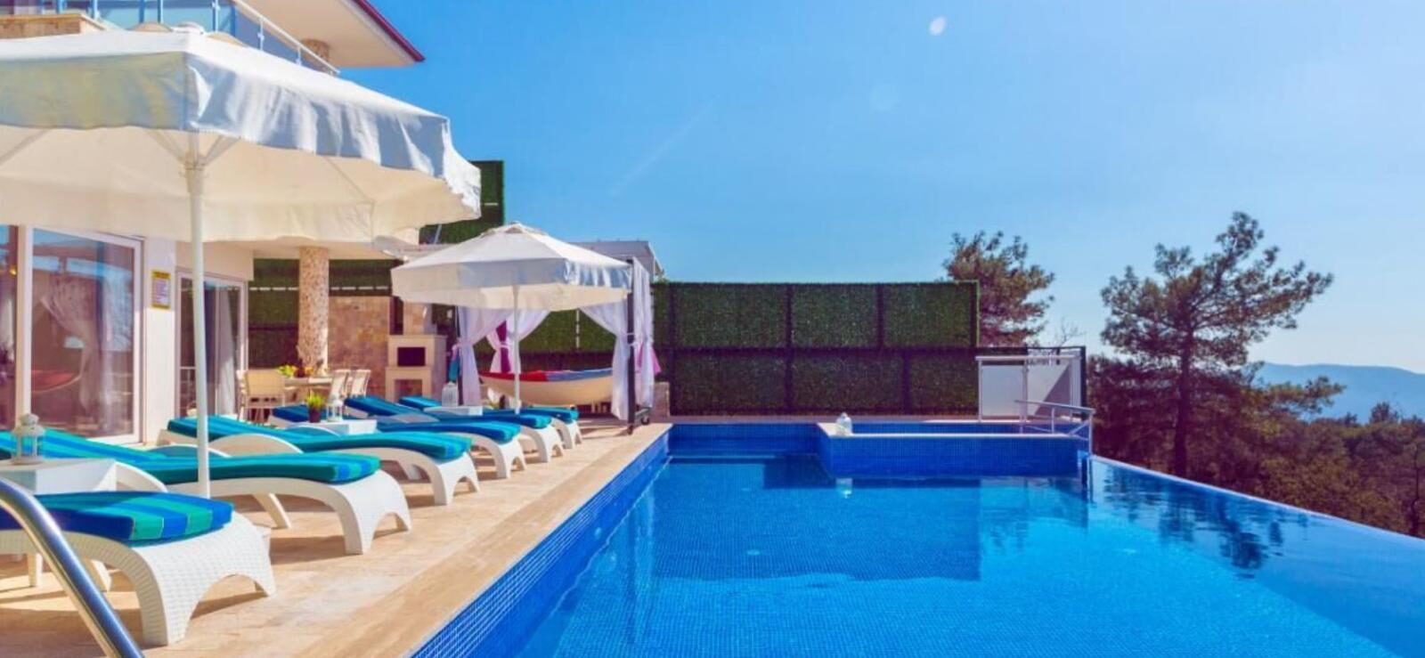 Villa Almira — 14