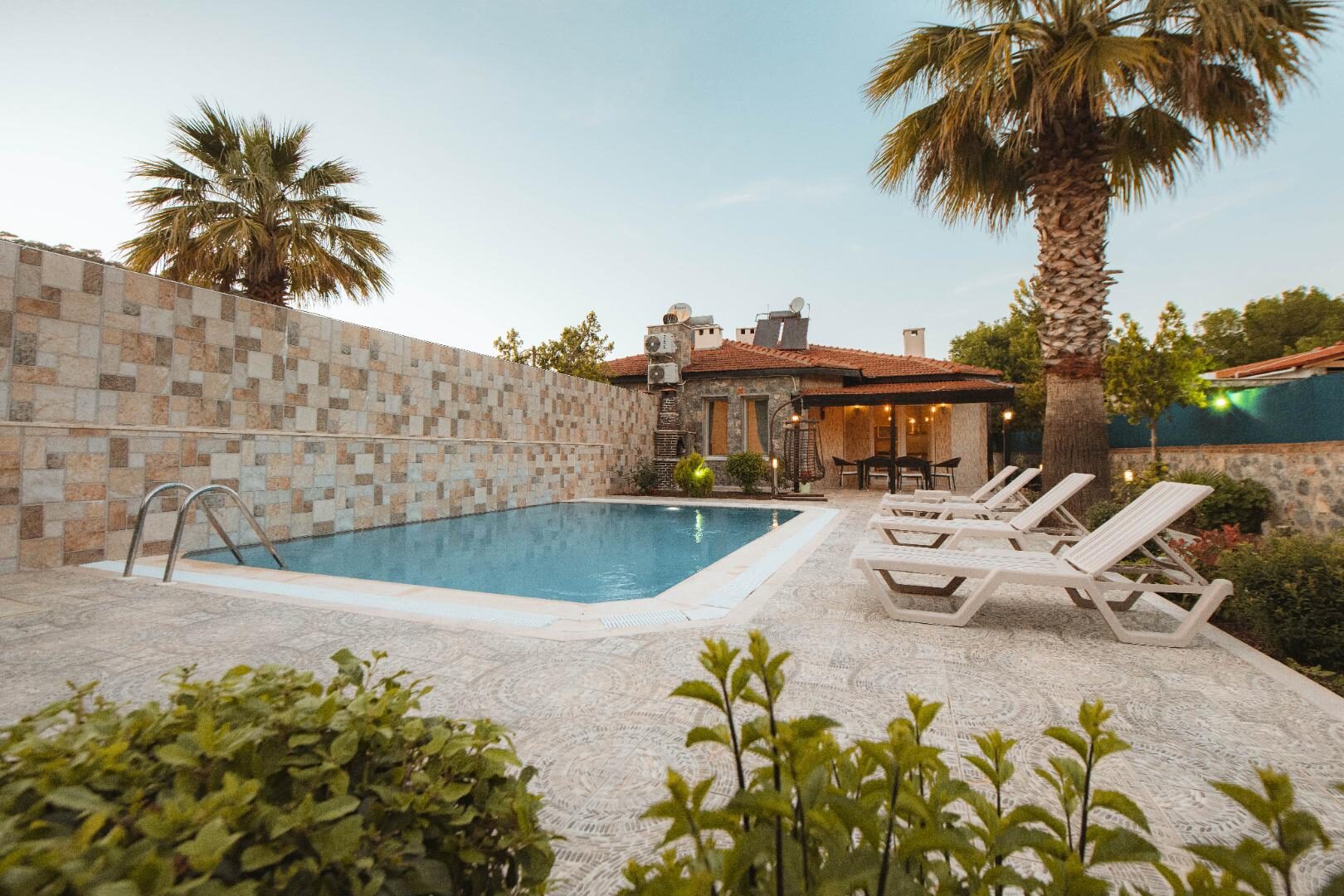 Villa Devina — 1