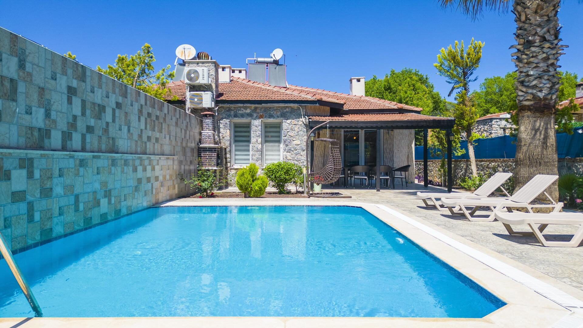 Villa Devina — 2