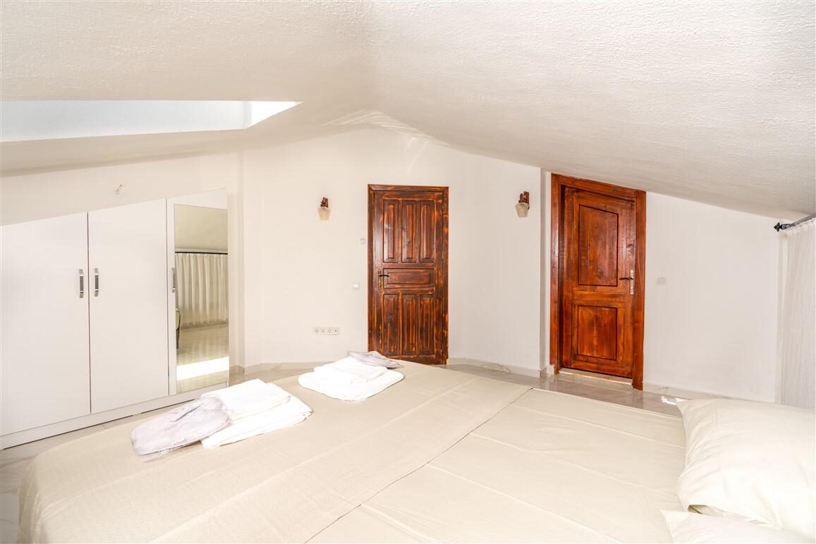Villa Şah Bezirgan — 33