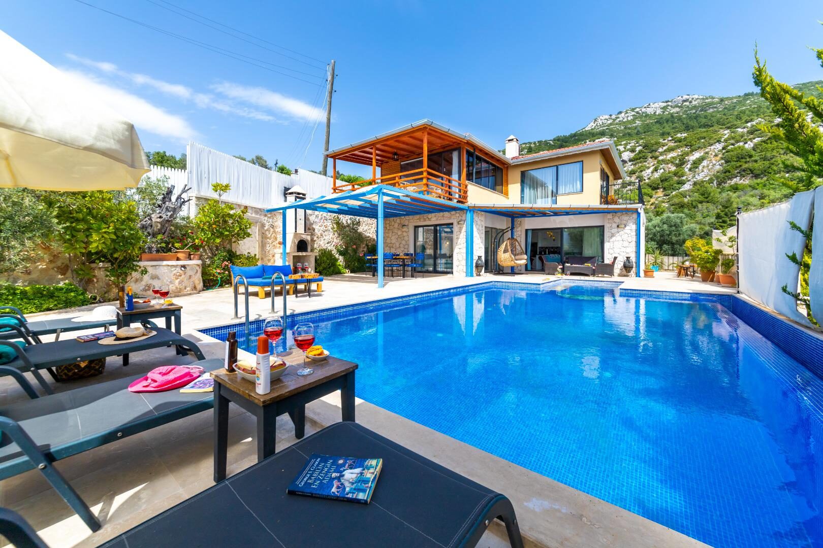 Villa Orpheus İslamlar — 1