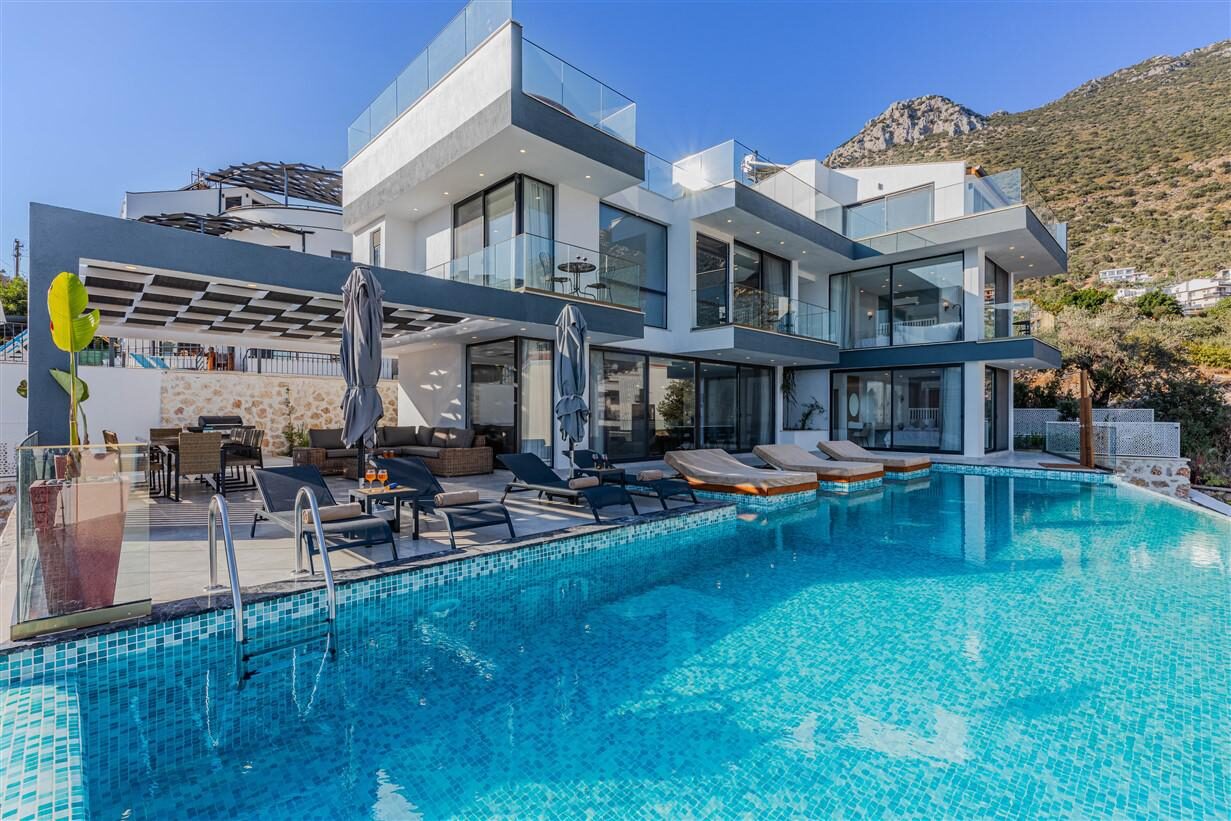 Villa Emporium — 18