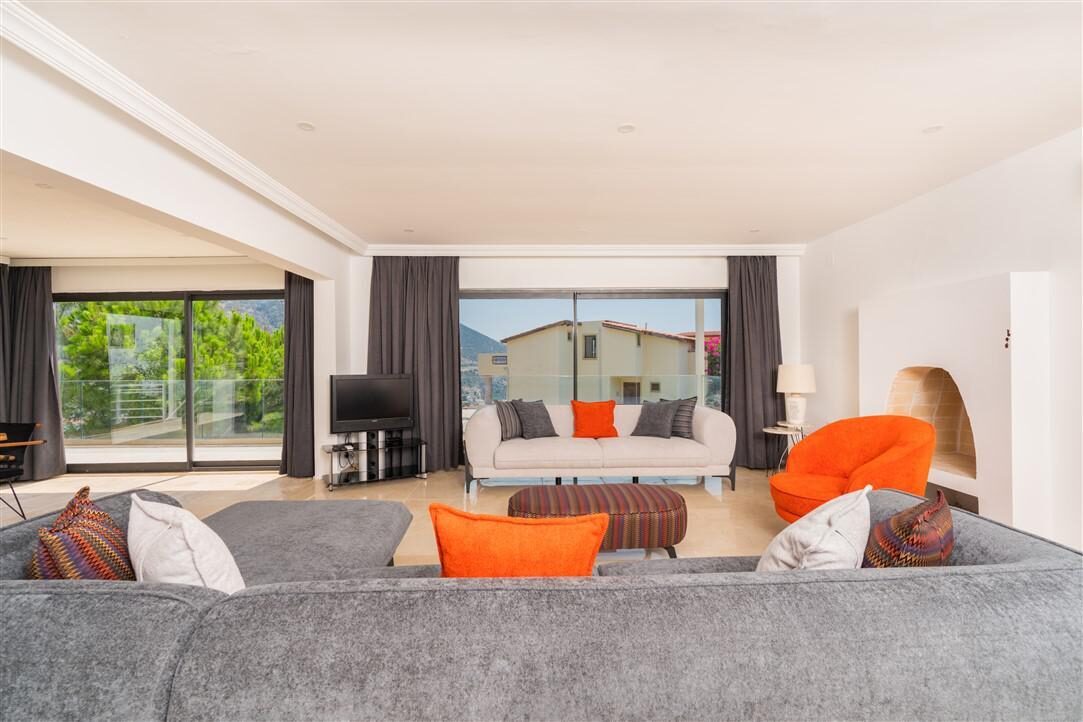Villa City — 14