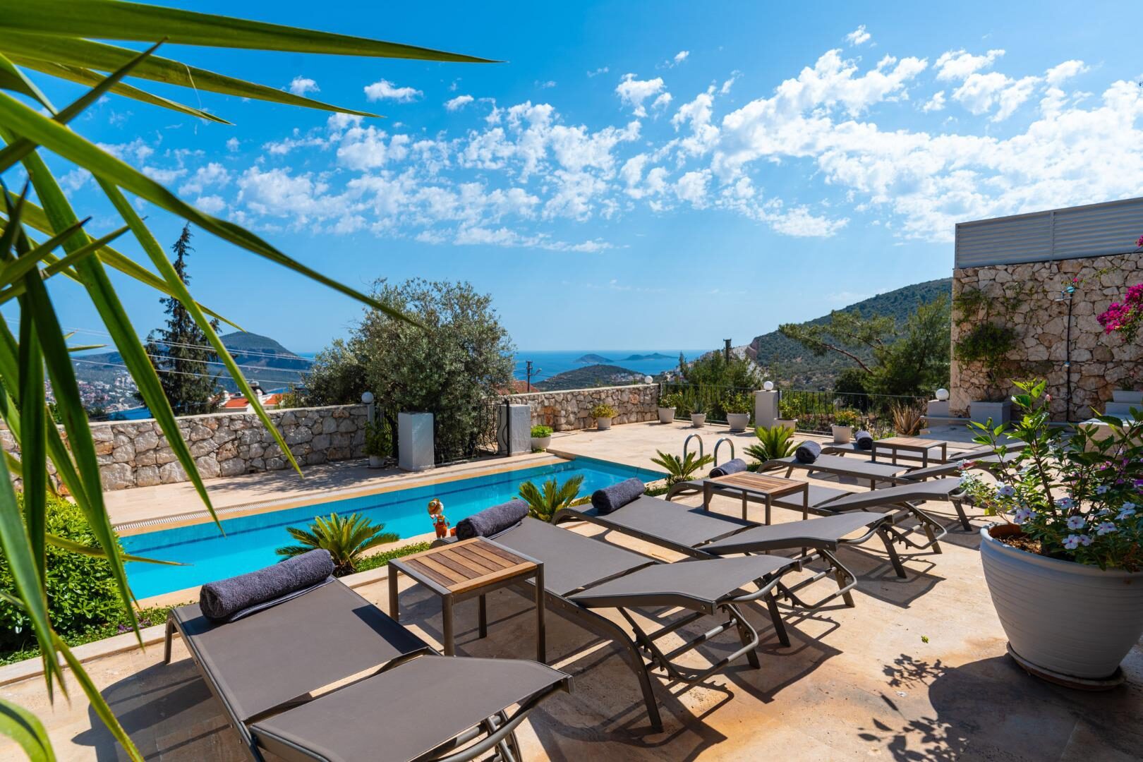 Villa Seas The Day — 9