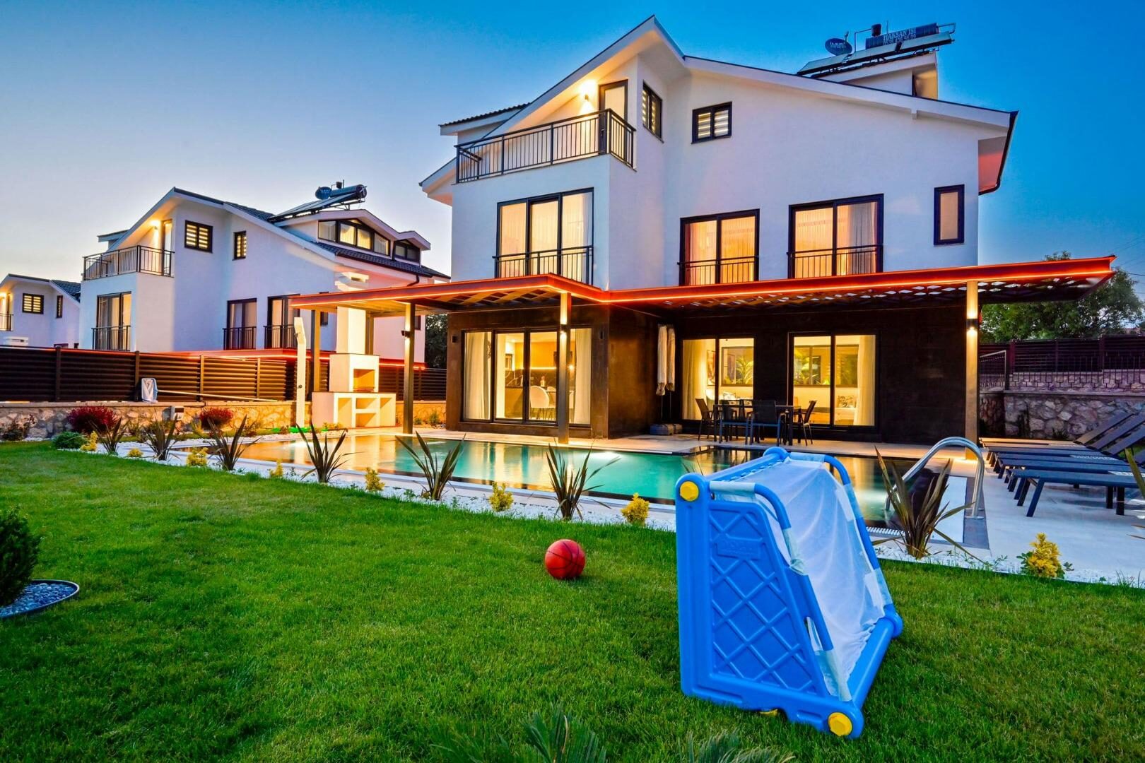 Villa Luna Vista 3 — 3