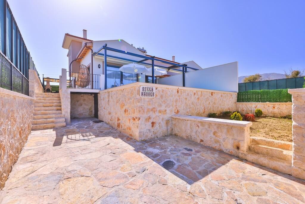 Villa Kakule — 13