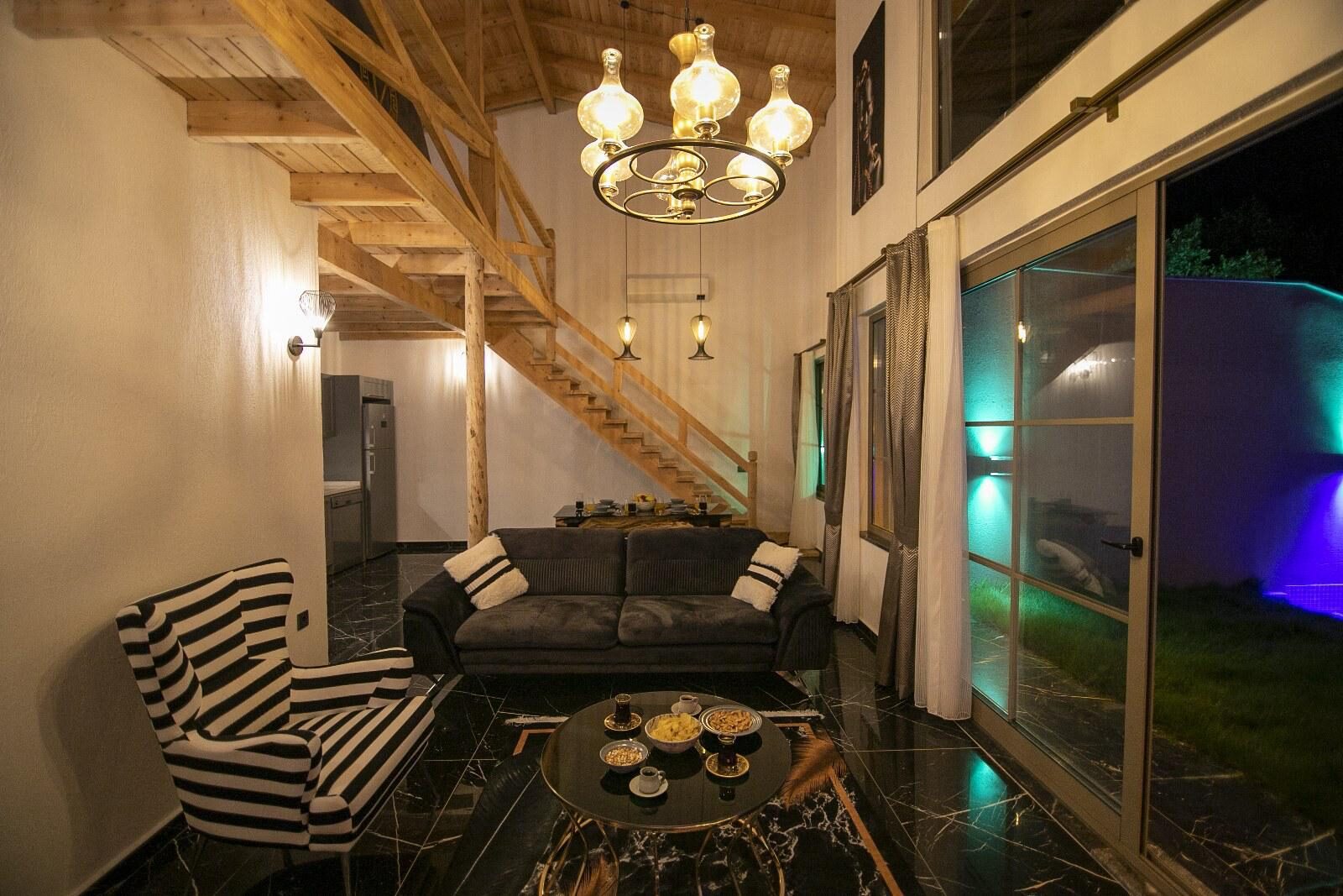 Villa Palace Small — 20