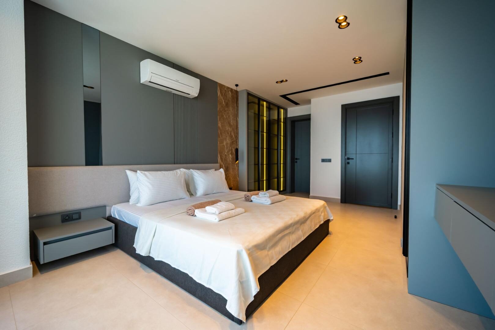 Villa Aura D — 65