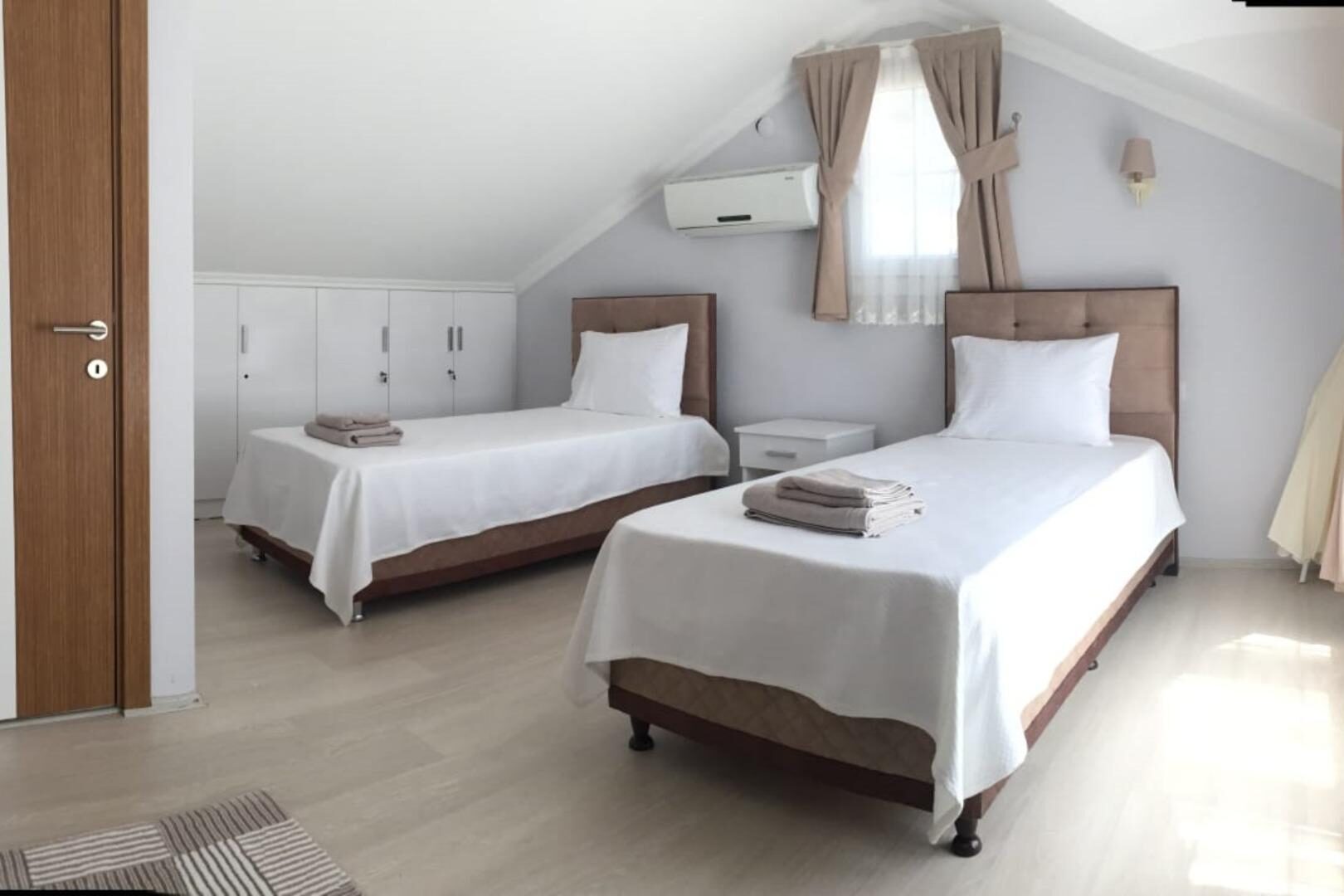 Villa Urartu — 22