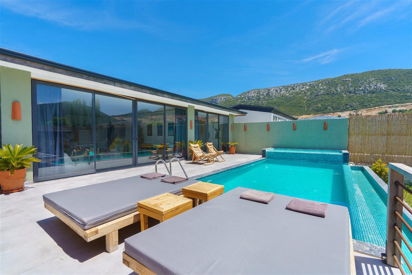 Villa Stay — 4