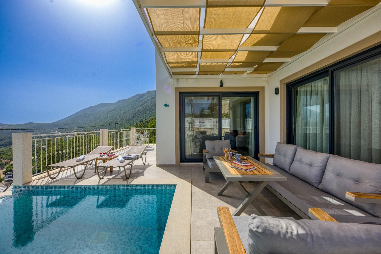 Villa Oriente — 10