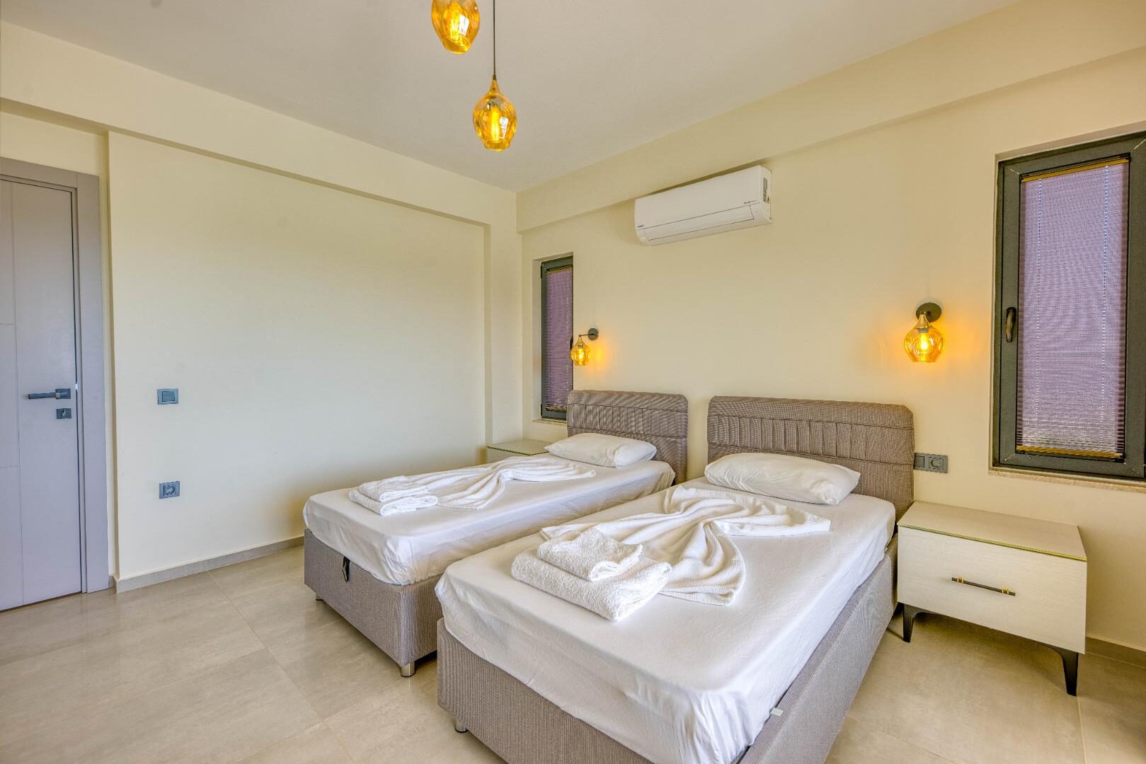 Villa Poeta — 42