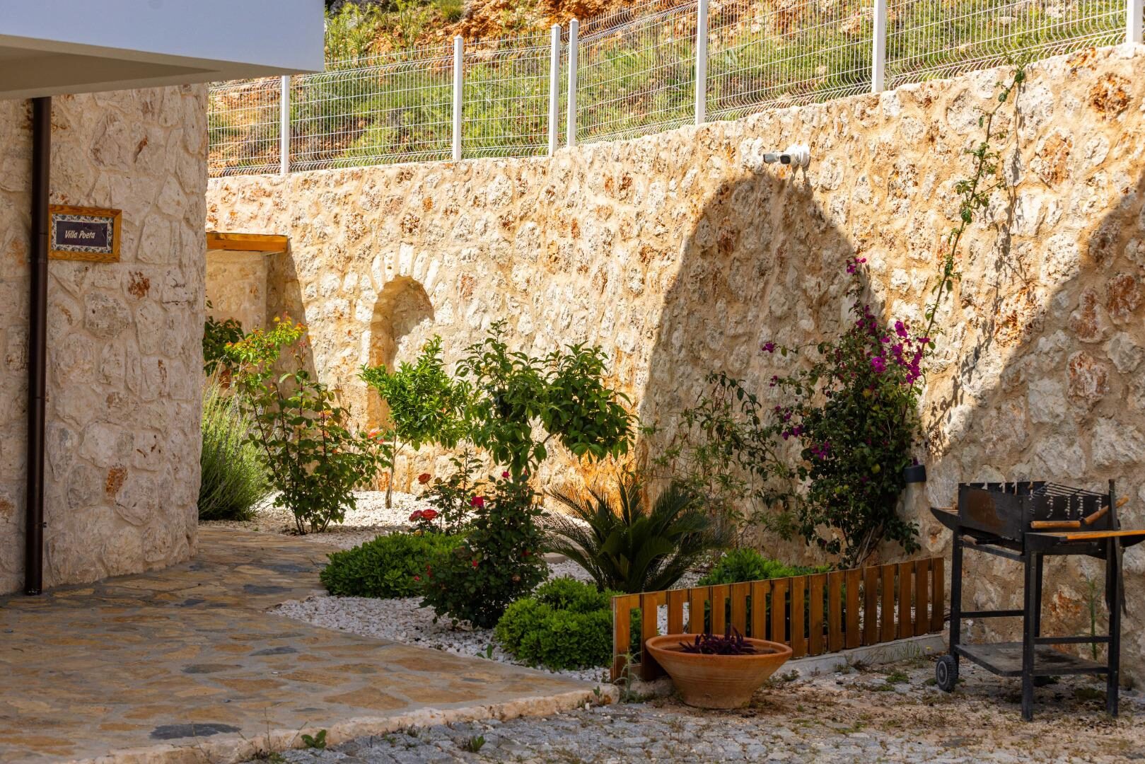 Villa Poeta — 56