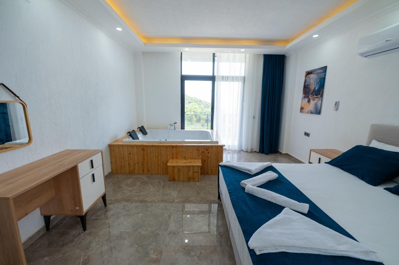 Villa King — 12