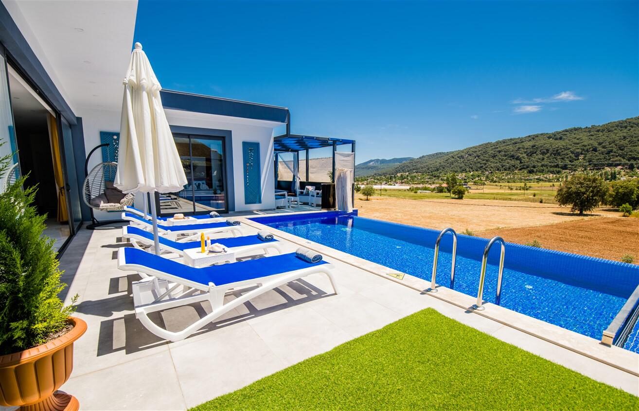 Villa Lavinya — 15