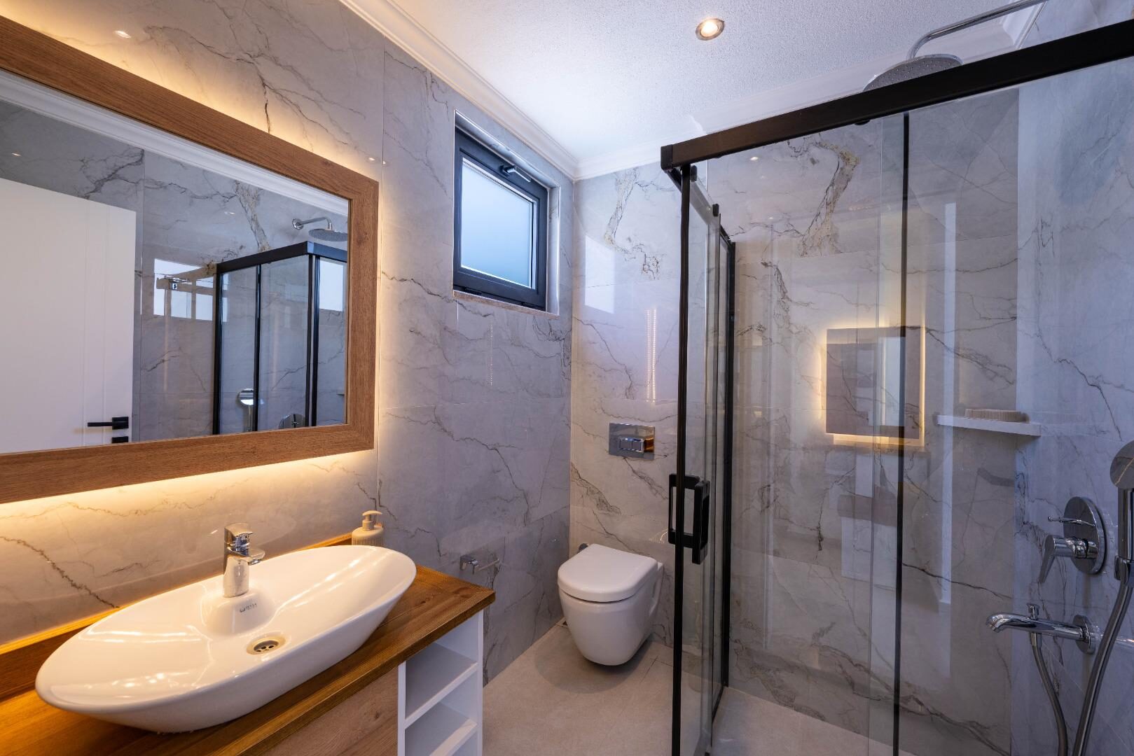 Villa Lovelet 2 — 80