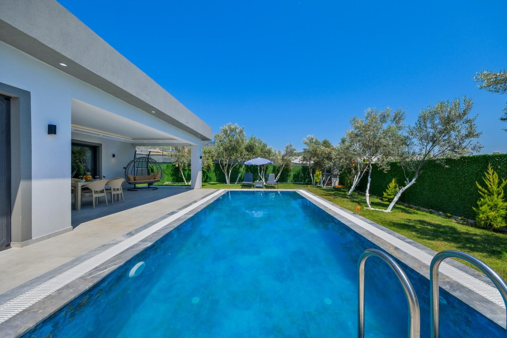 Villa Olive — 8