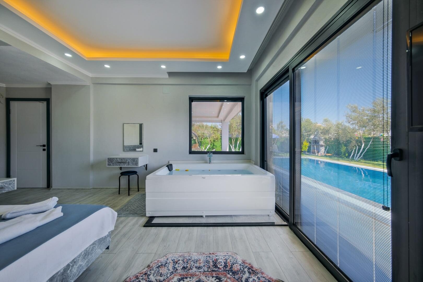 Villa Olive — 43