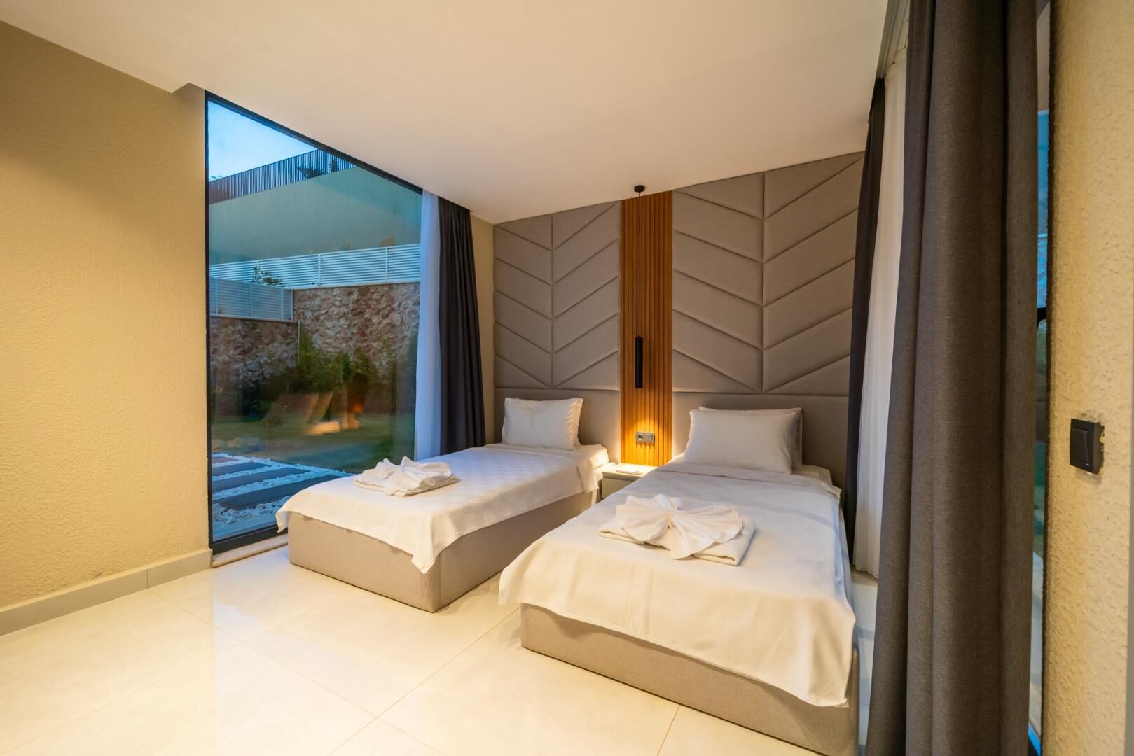 Villa Aura G — 90